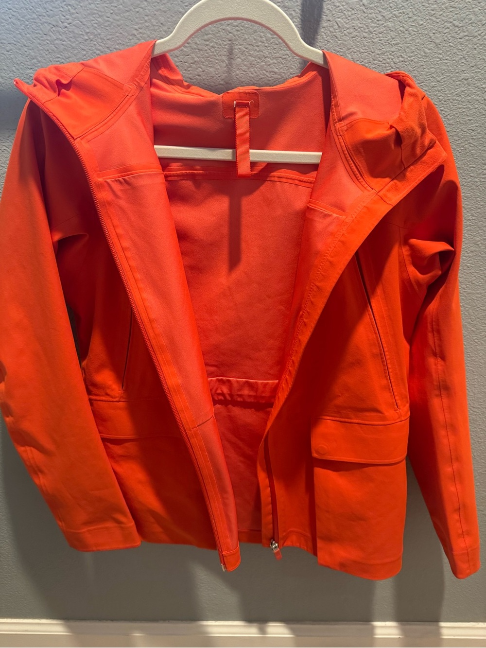 Lululemon StretchSeal Relax-Fit Rain Jacket